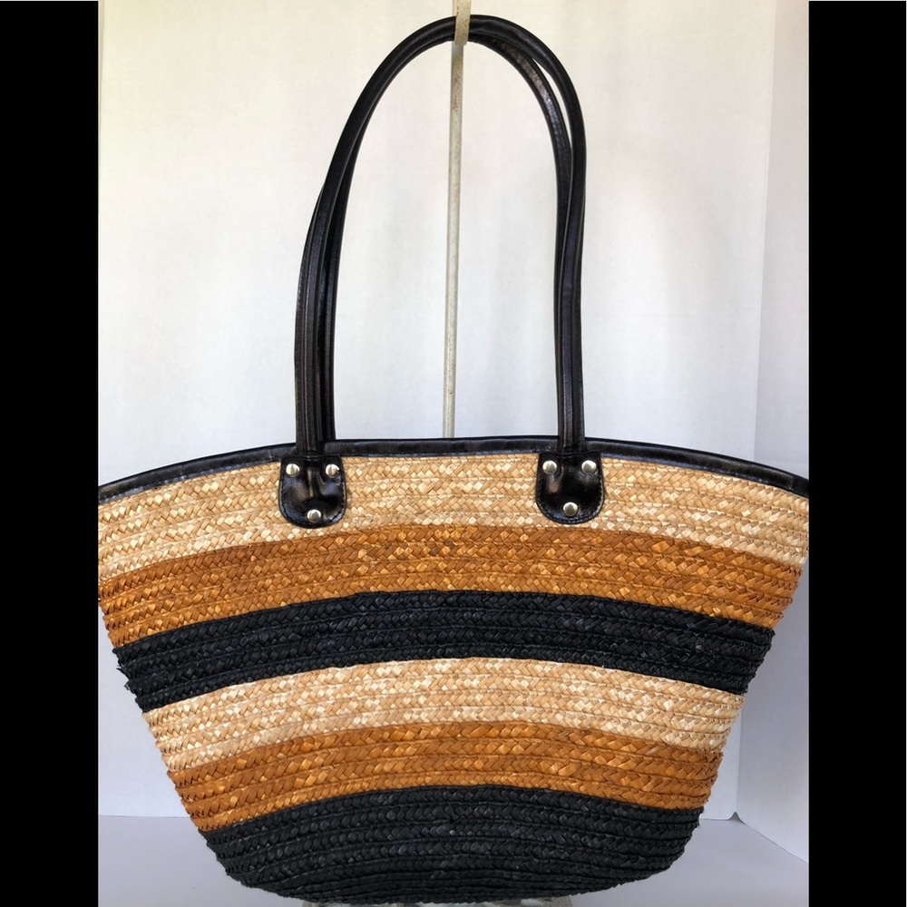 White Stag Wicker beach bag